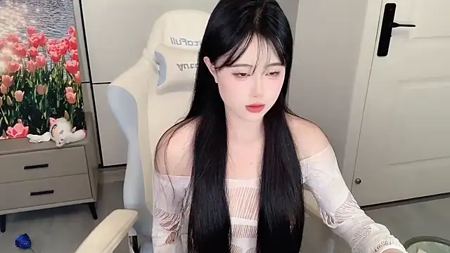 Snapshot of Sheepoooooooo chatting on September 13, 1:41 pm Sheepoooooooo online show from September 13, 1:41 pm