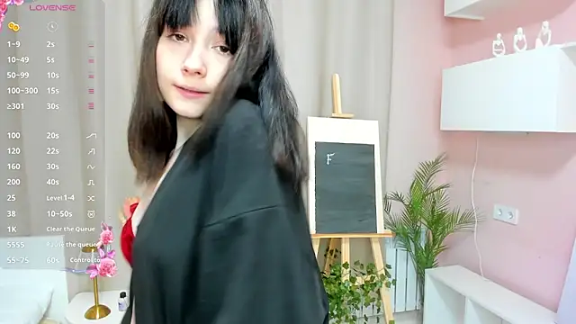 Honeey Beee online show from October 7, 7:51 pm