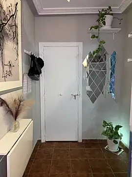 lacattiva online show from December 20, 2:21 pm