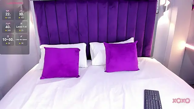 ElaraDusk online show from September 19, 4:55 am