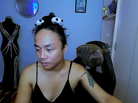 YourNikkieXxx online show from December 20, 10:25 pm