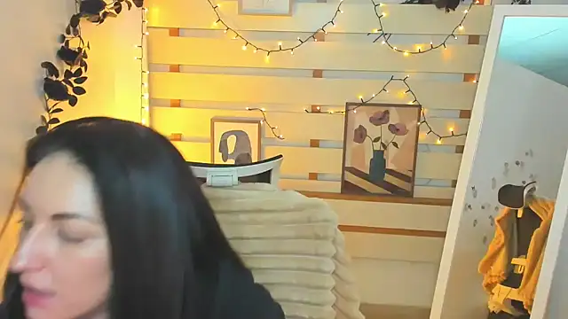 Aurora Loveu online show from February 5, 9:18 pm