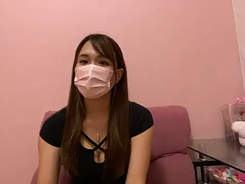 Snapshot of rad_chan chatting on October 4, 5:24 am rad chan online show from October 4, 5:24 am