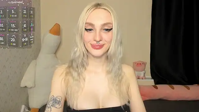 succubantra online show from February 16, 3:12 pm