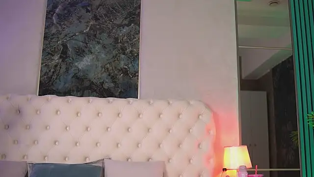 KendraMoon online show from September 8, 3:33 pm