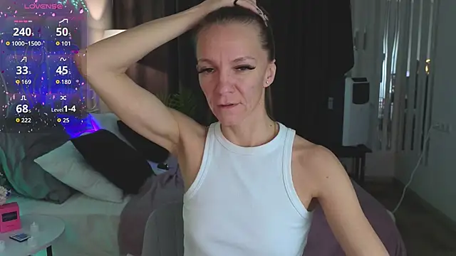 Jesica mooon online show from March 4, 1:23 am