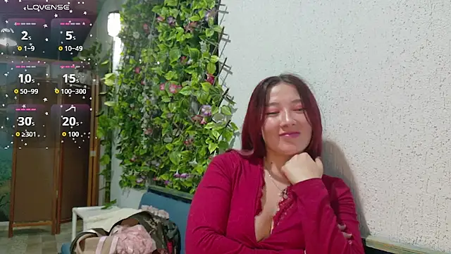 lunnaa  online show from February 15, 12:46 am