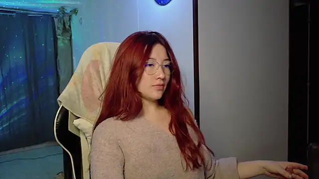 lunnaa  online show from October 25, 5:15 am