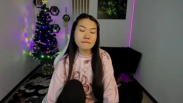 LunaPurrr online show from December 16, 12:27 am