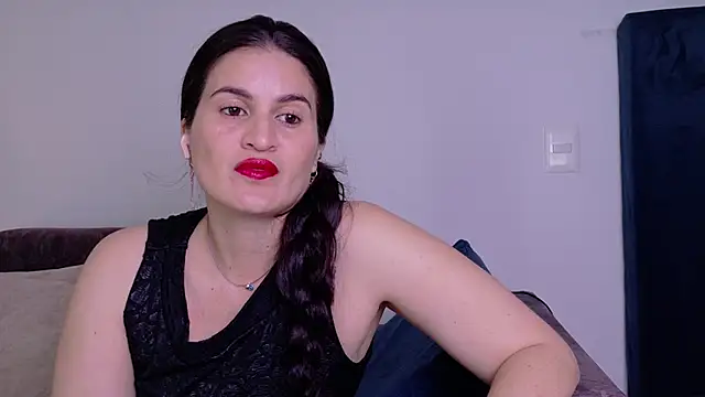 lizdevine online show from October 7, 4:11 pm