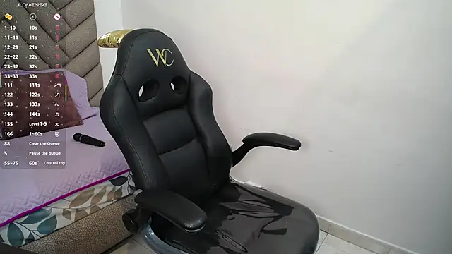 heluejamil online show from October 11, 9:39 pm