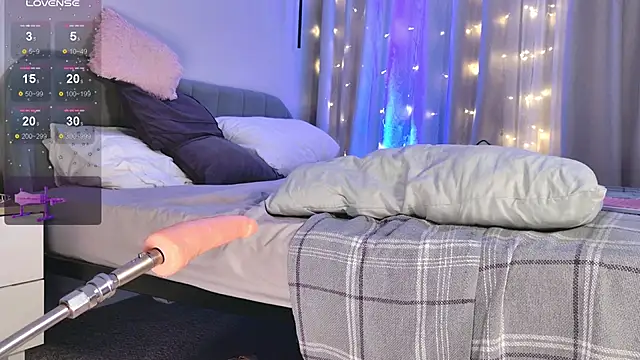 Kira Light online show from December 17, 4:55 pm