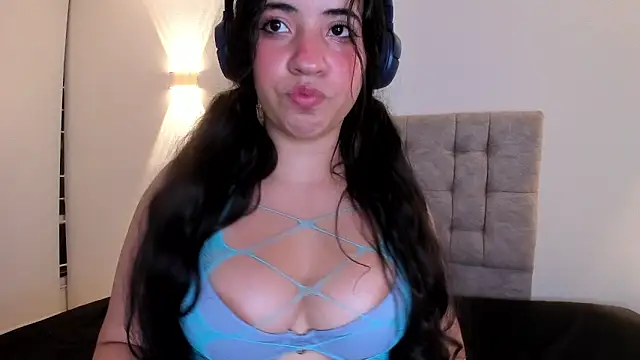 Snapshot of Nicol_Chang chatting on September 14, 4:10 am Nicol Chang online show from September 14, 4:10 am