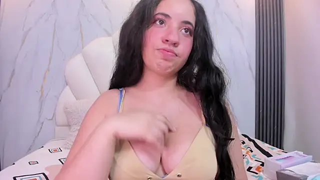 Snapshot of Nicol_Chang chatting on October 28, 8:14 pm Nicol Chang online show from October 28, 8:14 pm