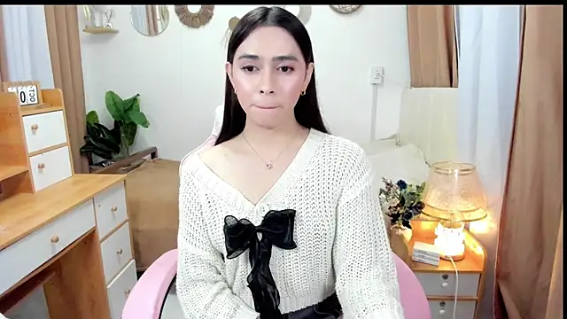 joyfulmartinaa online show from October 6, 4:01 pm