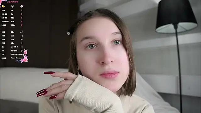 NanaMertins online show from December 18, 1:43 am