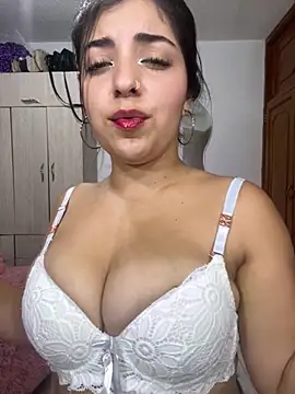 Isaa-Sweet online show from October 23, 8:37 pm