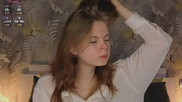 Snapshot of JulietteRain chatting on October 20, 6:22 pm JulietteRain online show from October 20, 6:22 pm