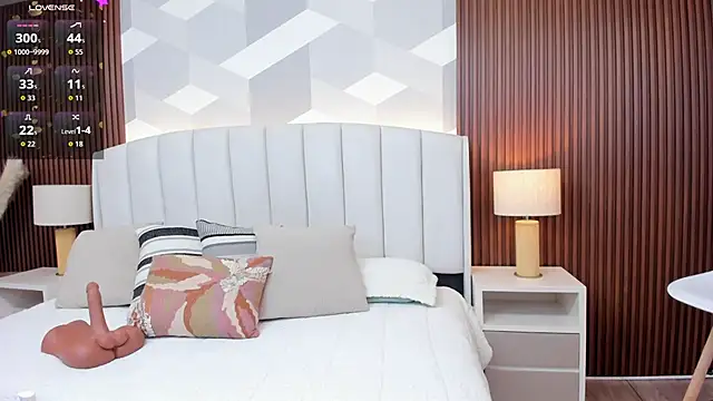 Mommy Naughty online show from November 19, 12:16 pm