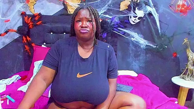 Maiam  Rossi online show from November 16, 1:11 pm