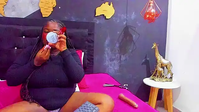 Maiam  Rossi online show from November 29, 1:15 pm