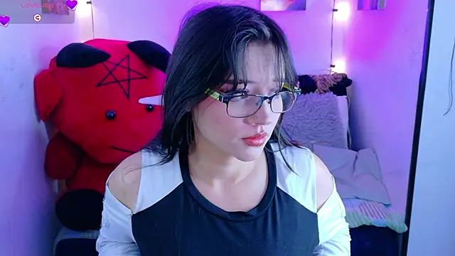 MiaVelvetDoll online show from September 10, 1:44 pm