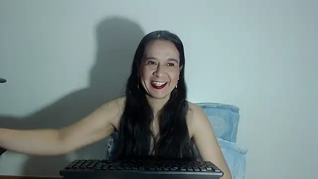 Aileendarkhot online show from February 25, 4:11 am