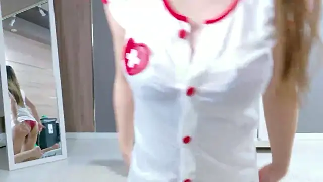 Snapshot of Xoxo__RUKA__xoxO chatting on October 21, 12:42 pm Xoxo  RUKA  xoxO online show from October 21, 12:42 pm