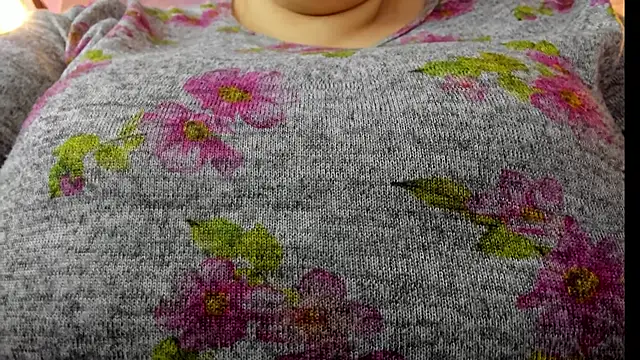  Emily rosee  online show from October 29, 11:36 am