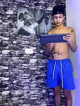 Snapshot of gustavo_saaled19_ chatting on October 11, 10:34 pm gustavo saaled19  online show from October 11, 10:34 pm