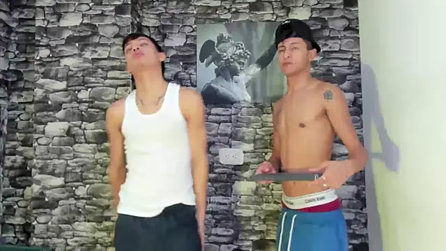 gustavo saaled19  online show from November 7, 10:58 pm