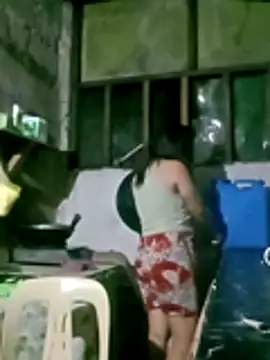 Snapshot of Dreamyeyes_08 chatting on October 12, 8:33 pm Dreamyeyes 08 online show from October 12, 8:33 pm