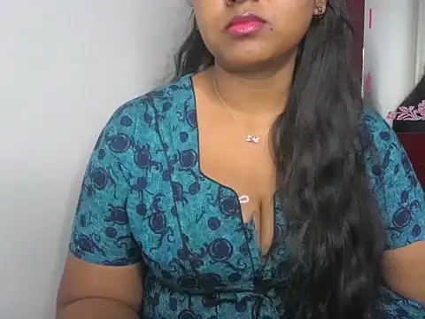 Snapshot of its_me_Rashmi chatting on October 3, 7:57 am its me Rashmi online show from October 3, 7:57 am