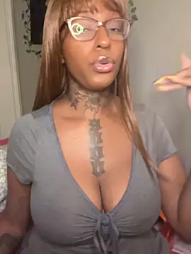 MistiSavannah online show from November 18, 1:28 am