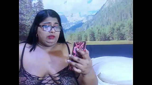 indianhoney694u online show from February 4, 7:11 am