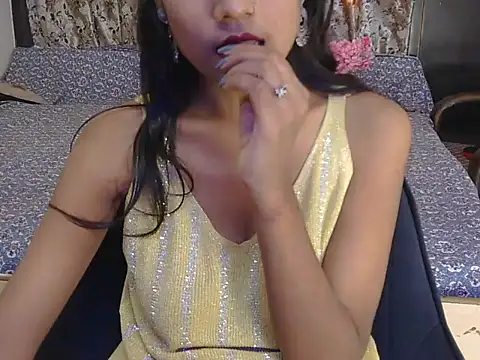 hoty-priya online show from November 10, 7:25 am