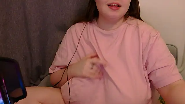 brattyprincessemma online show from February 13, 8:54 pm