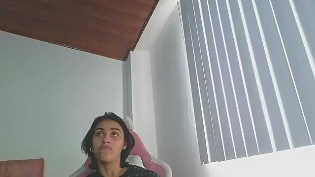 Crystal Star  online show from October 24, 7:32 pm