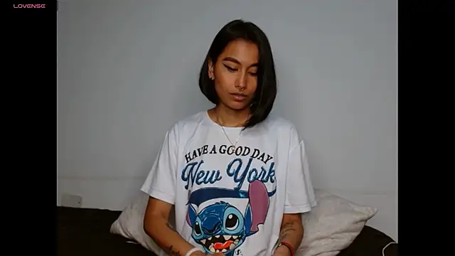 Gia Lee online show from February 20, 6:26 am