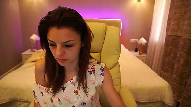 AnitaBambie online show from September 18, 6:12 am