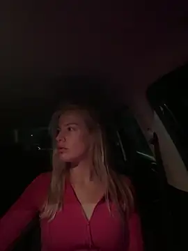 Chloemillerrxx online show from September 18, 9:24 pm