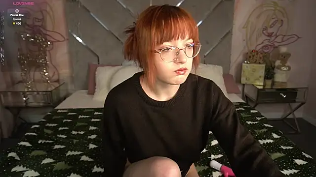 Pixie Peachh online show from January 15, 2:12 pm