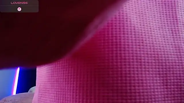 ingrid zese  online show from December 13, 7:53 pm