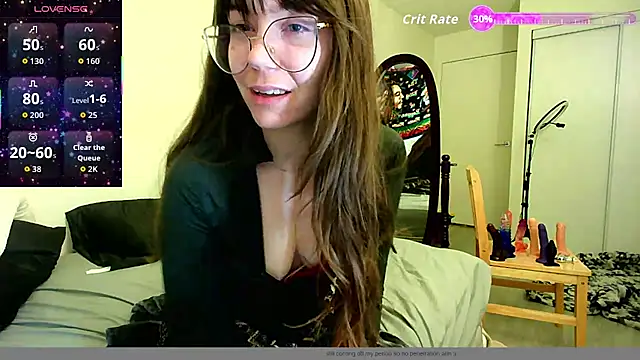 Snapshot of shelbistheshloth chatting on October 7, 3:44 am shelbistheshloth online show from October 7, 3:44 am