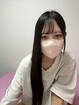 noa uxu online show from October 10, 11:15 am