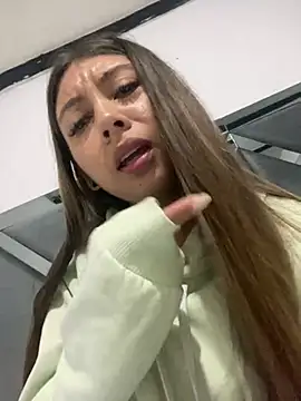 Sara-cooper2 online show from February 20, 2:21 am