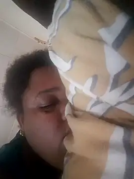 Karamelsaus online show from November 3, 5:28 pm