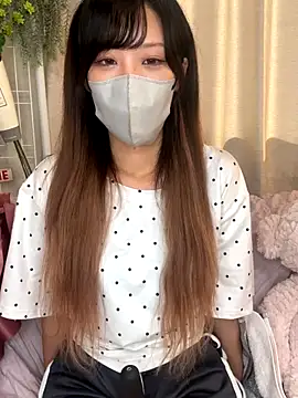 emiiiii1001 online show from September 26, 5:16 am