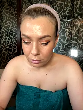 Snapshot of emmasweett11 chatting on September 17, 3:43 pm emmasweett11 online show from September 17, 3:43 pm