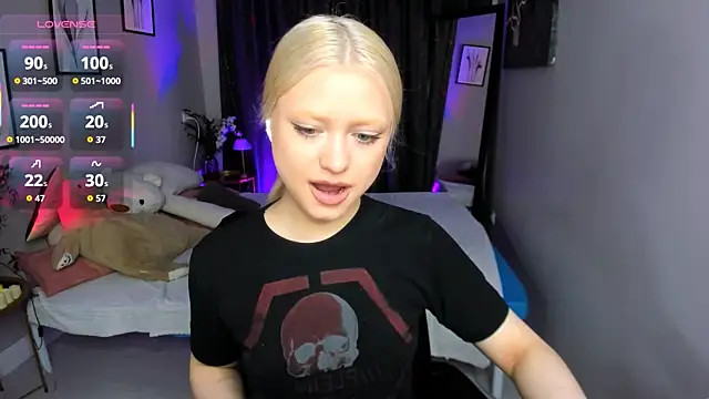 Millie Vanillies online show from November 11, 1:52 pm